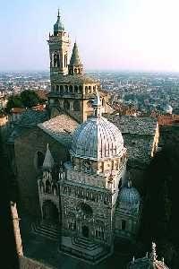 Xtrallusion offers characteristic Bed and Breakfast, B&B, Guest House, Hotel, Albergo and Country Lodge accommodation in Italy. Plus independent self-guided Walking, Adventure, Activity, Skiing and Paragliding Holiday itineraries on the Italian Rivieras, in the Italian Lakes, in the Italian Alps and in some of the most beautiful corners of Italy.